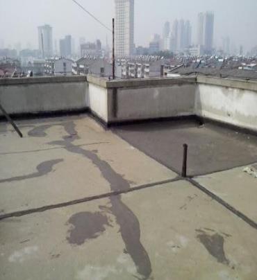 玛纳斯漏水维修 楼顶漏水是什么原因，楼顶漏水维修方法是什么?